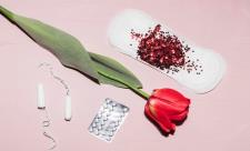چه زمانی لخته های خون در دوران قاعدگی خط