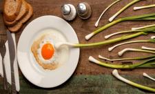 برای تقویت تخمدان و بارداری سریع چه بخور