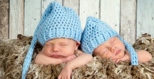 شیر دهی به دوقلوها