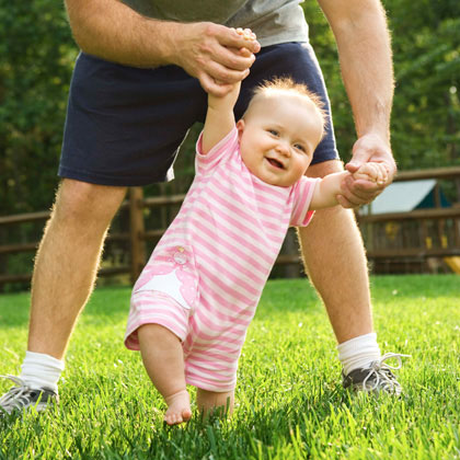 نوزاد یازده، دوازده ماهه نوزاد یازده، دوازده ماهه