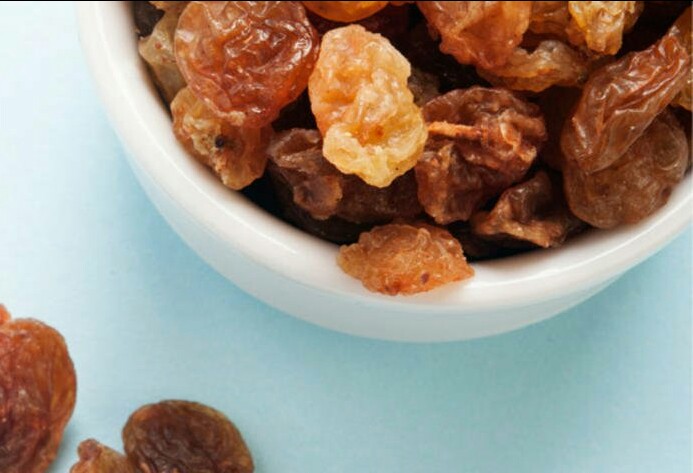 کشمش غذایی مناسب برای بیماران قلبی کشمش غذایی مناسب برای بیماران قلبی