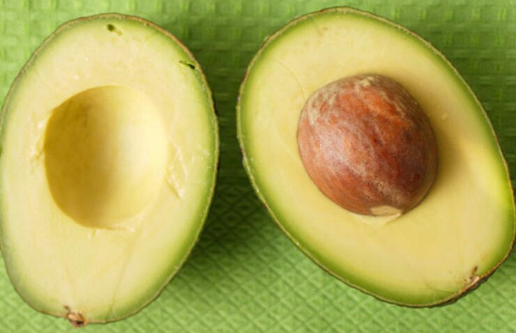 آواکادو غذایی مناسب برای بیماران قلبی آواکادو غذایی مناسب برای بیماران قلبی