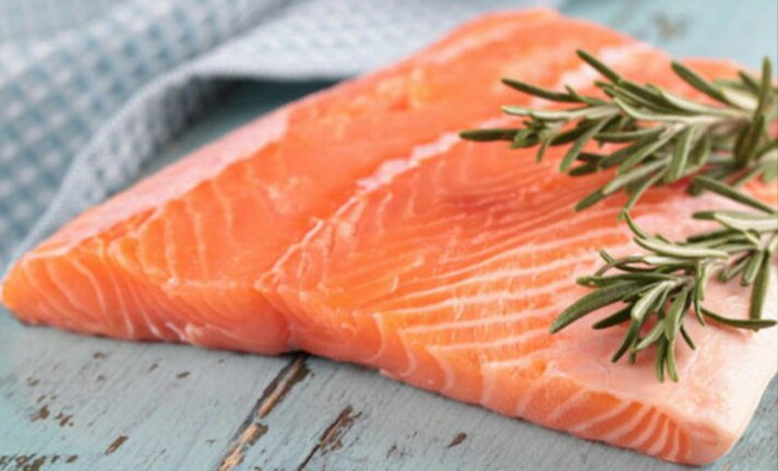 ماهی سالمون غذایی مناسب برای بیماران قلبی ماهی سالمون غذایی مناسب برای بیماران قلبی