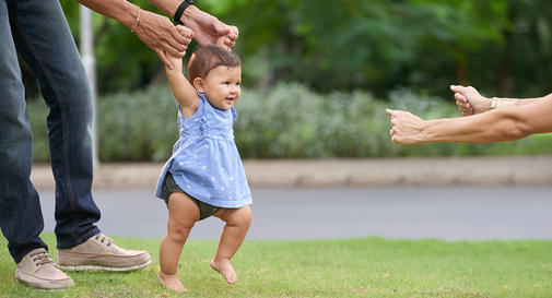 نوزاد ده ماهه در هفته دوم نوزاد ده ماهه در هفته دوم