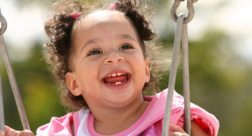 نوزاد ده ماهه نوزاد ده ماهه