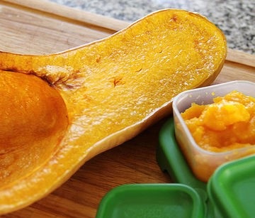 پوره اسکواش Butternut برای نوزاد پوره اسکواش Butternut برای نوزاد