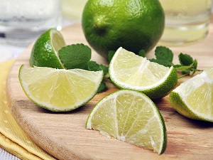 آب لیمو و درمان تیرگی ناحیه تناسلی آب لیمو و درمان تیرگی ناحیه تناسلی