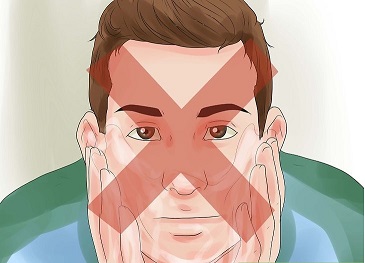 شستن صورت برای بهبود جوش صورت