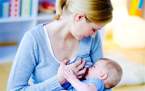 شیردهی نوزاد در طول شب