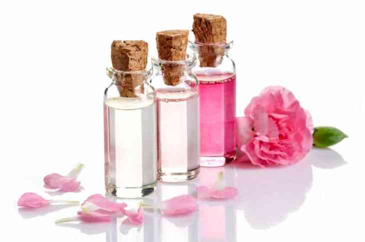 پاک کننده طبیعی جوش سرسیاه پاک کننده طبیعی جوش سرسیاه