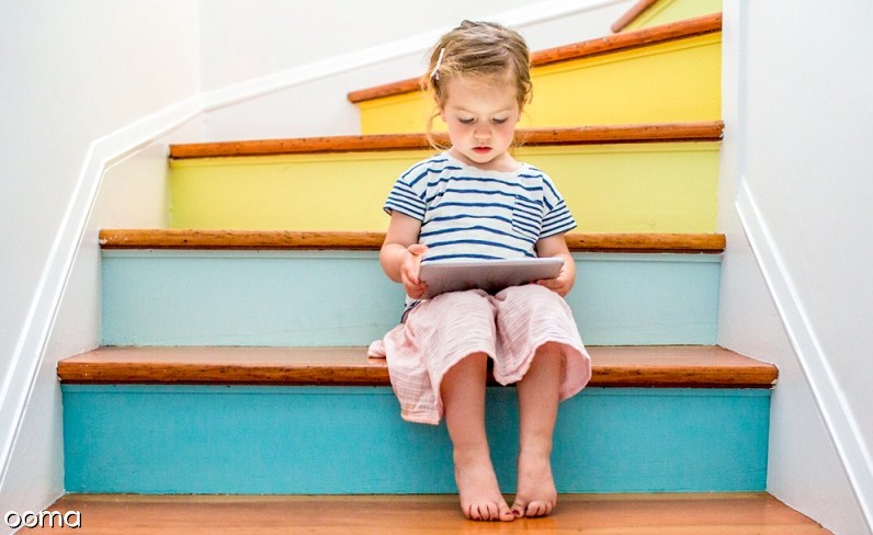 حرف زدن کودک