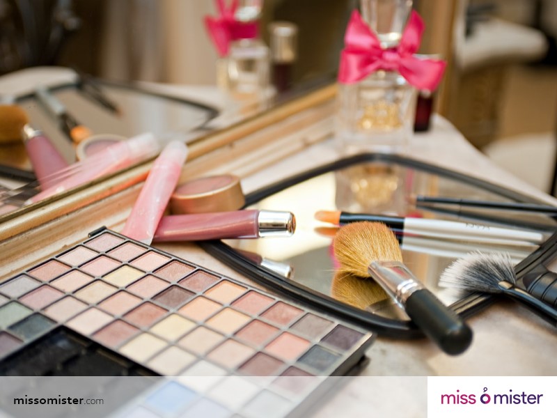 لوازم آرایشی لوازم آرایشی