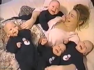 یه مامان و چهار قلوهای بانمکش