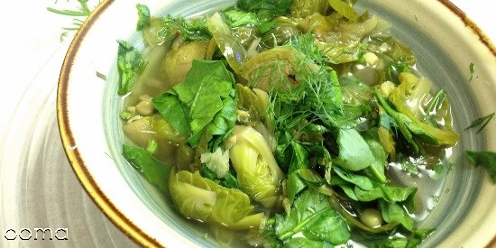 سوپ اسفناج و برنج، مناسب برای ماه اول بارداری