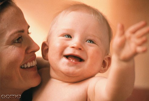 مهارت های کودک هشت ماهه مهارت های کودک هشت ماهه