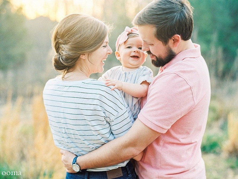 بچه شبیه کی میشه؟ پدر یا مادر؟ بچه شبیه کی میشه؟ پدر یا مادر؟