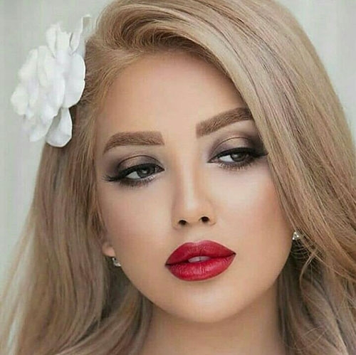 میشه کمک کنید راهنمایی شما رو لازم دارم واسه رنگ مو میشه کمک کنید راهنمایی شما رو لازم دارم واسه رنگ مو