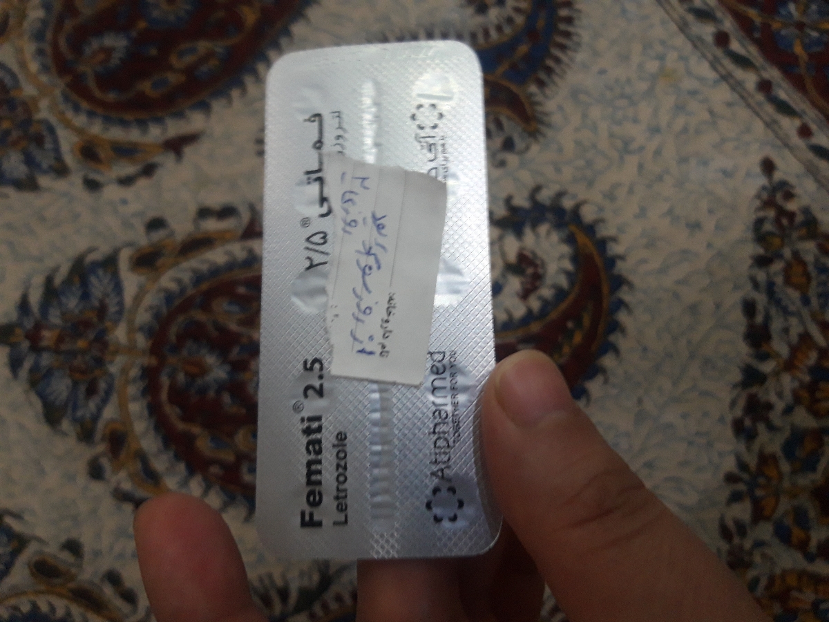 ترشحات اغشته به خون در روز نهم سیکل ترشحات اغشته به خون در روز نهم سیکل