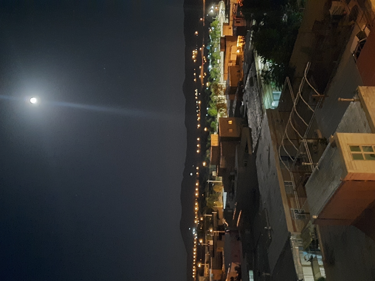 کی گوشی سامسونگ A51 داره؟ بیاد لطفا