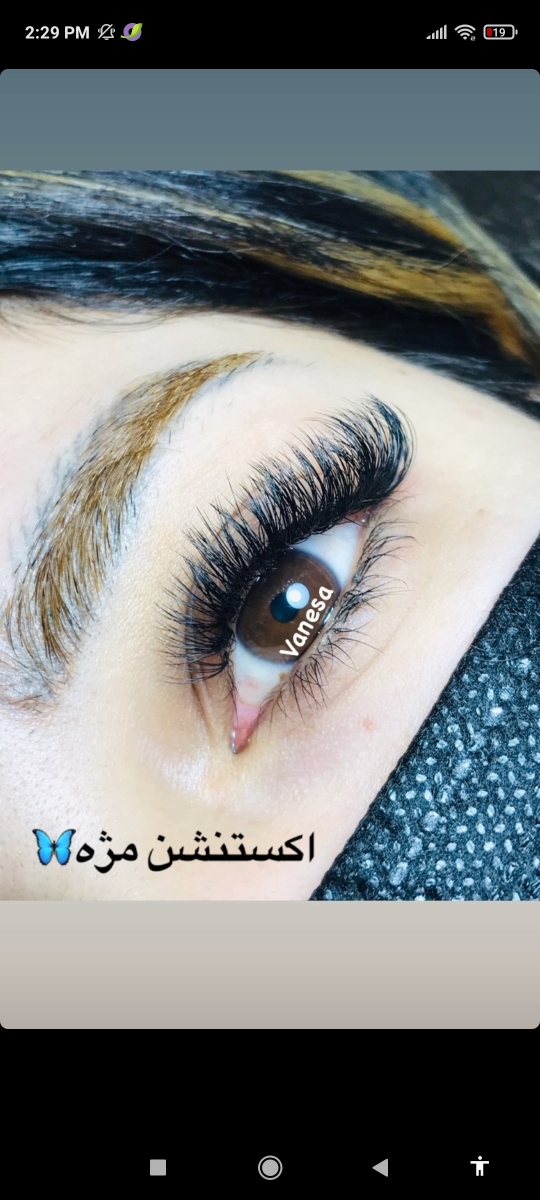 سلام جیگرااا 🍆😈😘 کاشت مژه کیا انجام دادن بیان جلو آرایشگرا هم بیان ممنونم 🌹