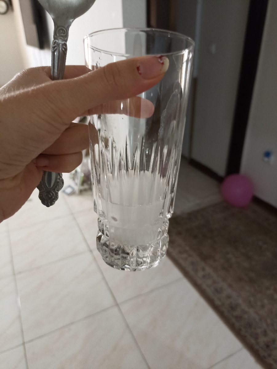 نیاز به کمک دارم مادرا نیاز به کمک دارم مادرا