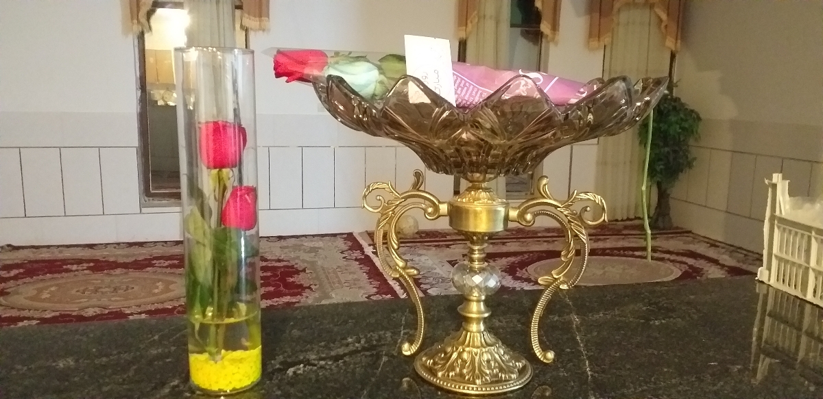 منم اینا رو واسه مادر خودم گرفتم 
مادر شوهرمم فوت شده 