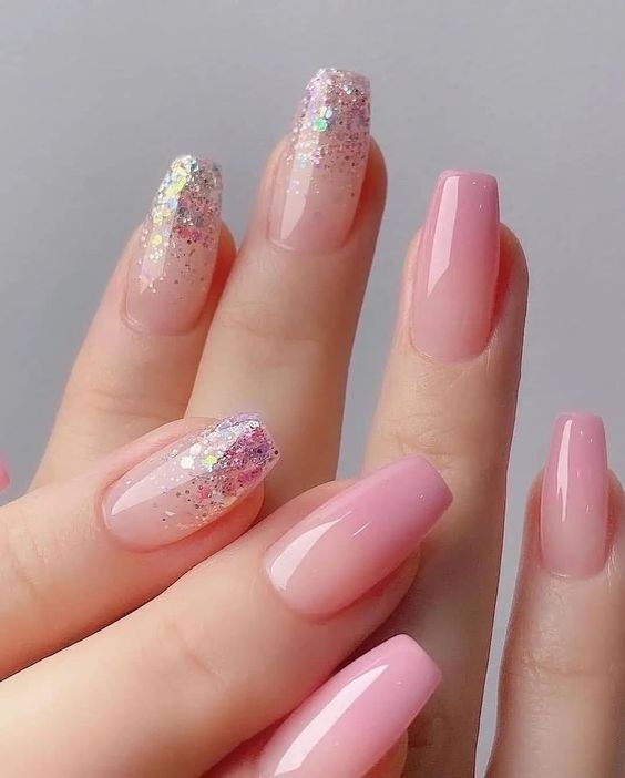 خانمایی ک زیاد توکار کاشت ناخن هستین💅🏻😍😊