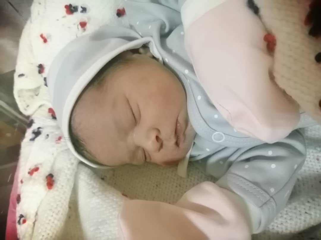 اینم جوجه کلاغ من😁🧿 اینم جوجه کلاغ من😁🧿