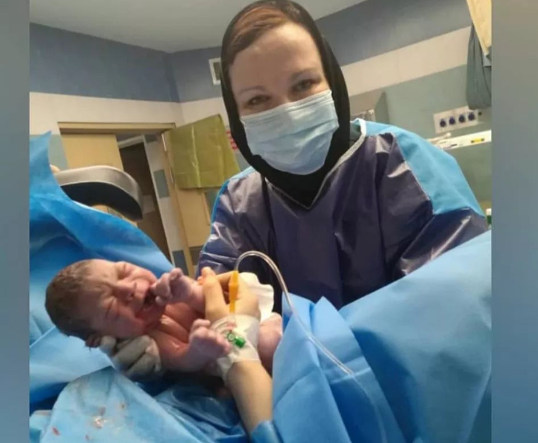 خانومایی که زایمان طبیعی خوبی داشتن و ازش راضی بودن