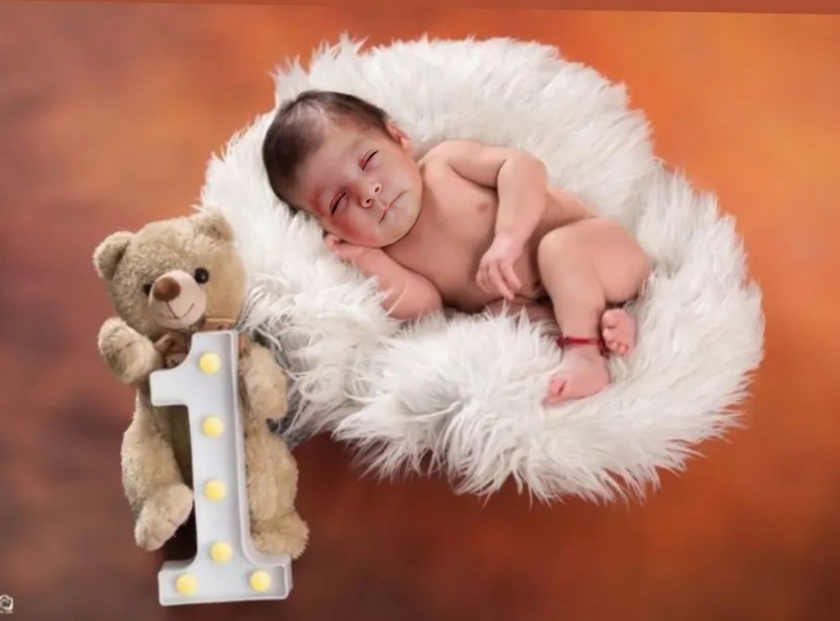 ادیت عکسهای نوزادی با قیمت مناسب ادیت عکسهای نوزادی با قیمت مناسب