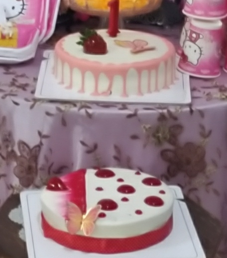 ایناس کیکاش