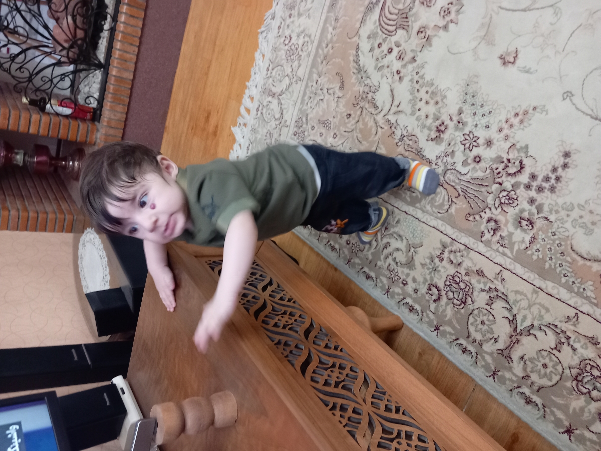 بچهای شماهم شیطونن لج میکنن همش بچهای شماهم شیطونن لج میکنن همش