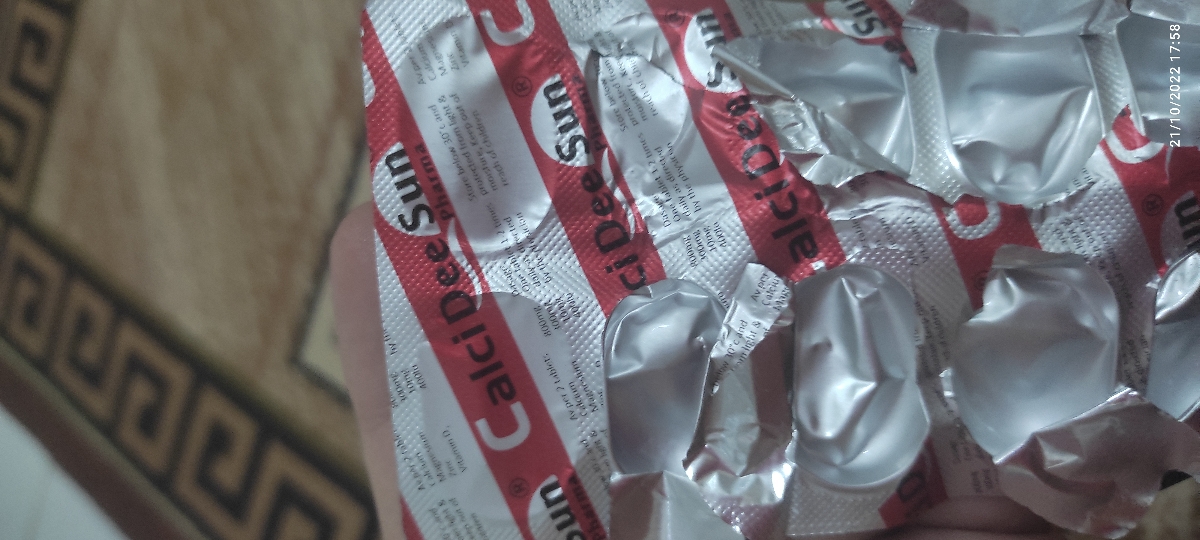 سلام دوستان عزیز م وپزشگ محترم اوما سلام دوستان عزیز م وپزشگ محترم اوما