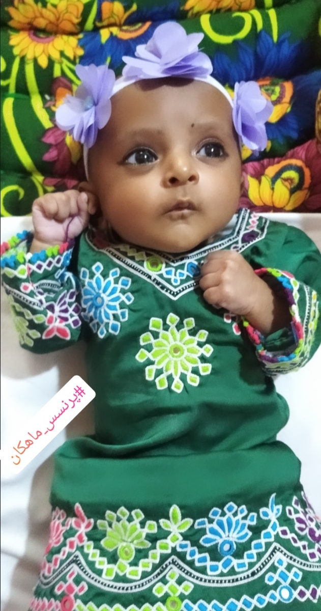 قرمز وزخم شدن پای دخترم