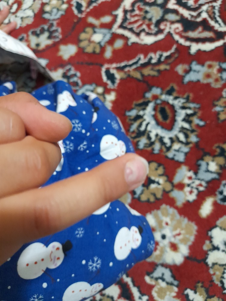 دکتر جان و دوستان این ناخن بچه رو ببینید دکتر جان و دوستان این ناخن بچه رو ببینید
