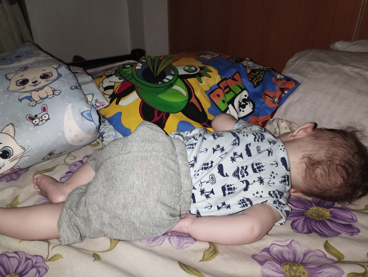 بی خوابی نوزاد ۶ماهه بی خوابی نوزاد ۶ماهه