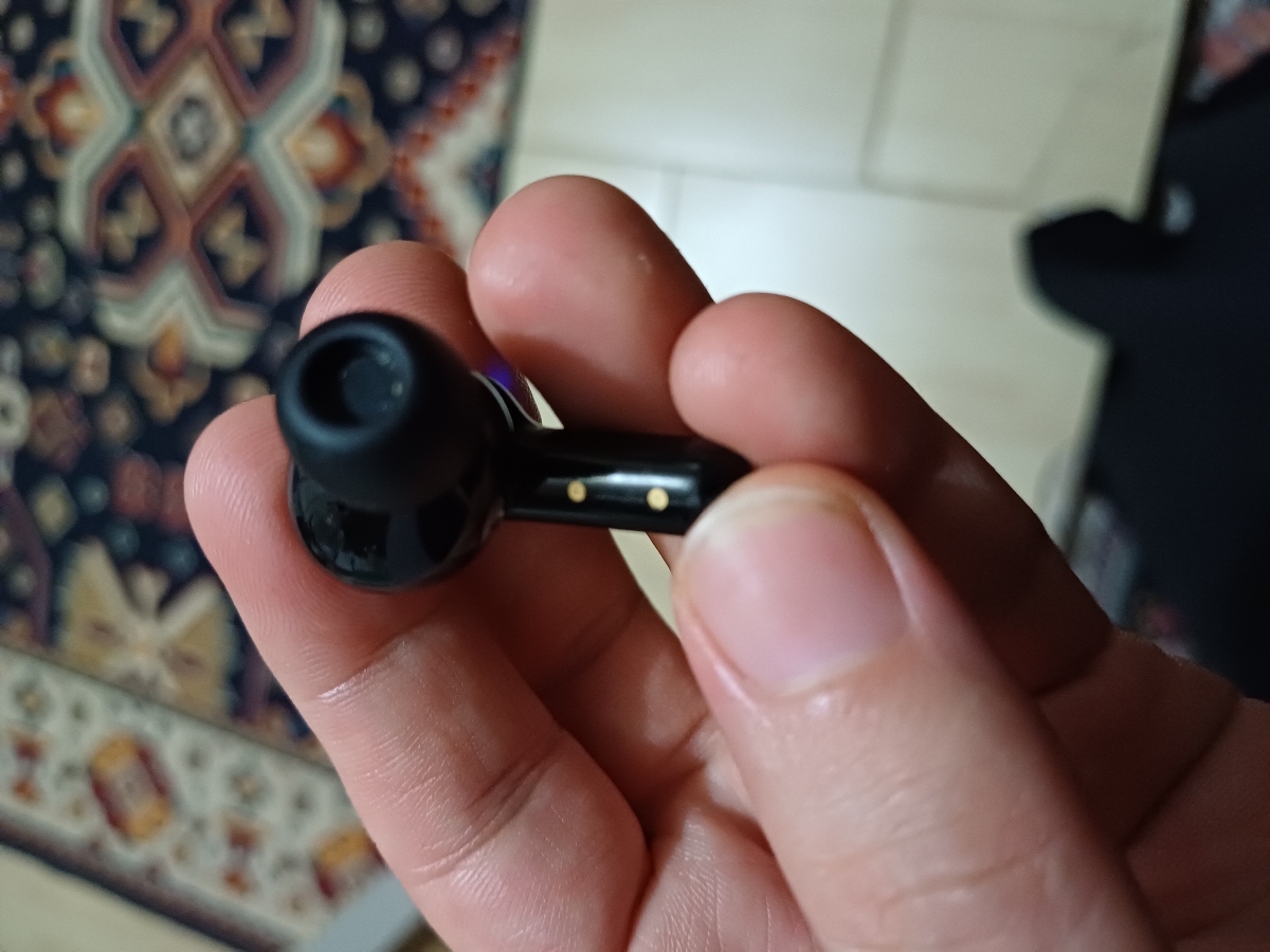 اگه چسب رو این دوتا باشه وصل نمیشه اگه چسب رو این دوتا باشه وصل نمیشه
