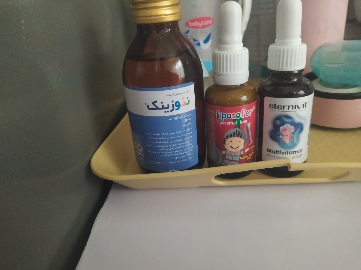 تب کودک ۱۴ ماهه وکم شدن حجم ادرار تب کودک ۱۴ ماهه وکم شدن حجم ادرار