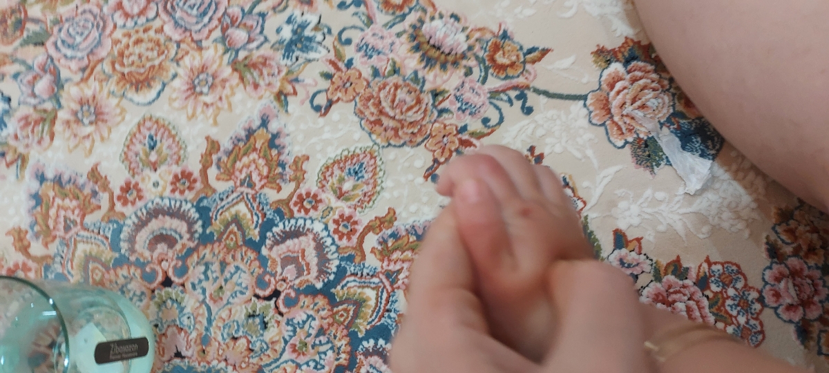 میخواستم بدونم این جای نیش چی هست میخواستم بدونم این جای نیش چی هست