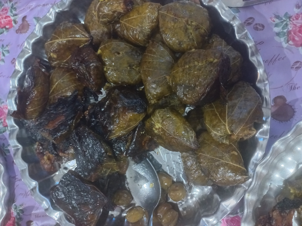 دلمه😍😍😍خودم عاشق اون ته دیگی سوخته ام دلمه😍😍😍خودم عاشق اون ته دیگی سوخته ام