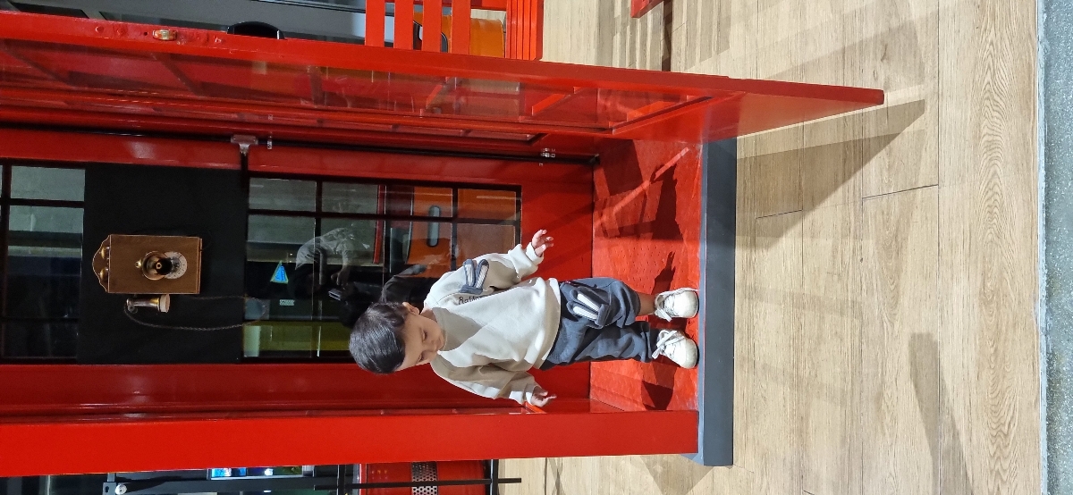 این لباس اسپورته یا دخترونه این لباس اسپورته یا دخترونه