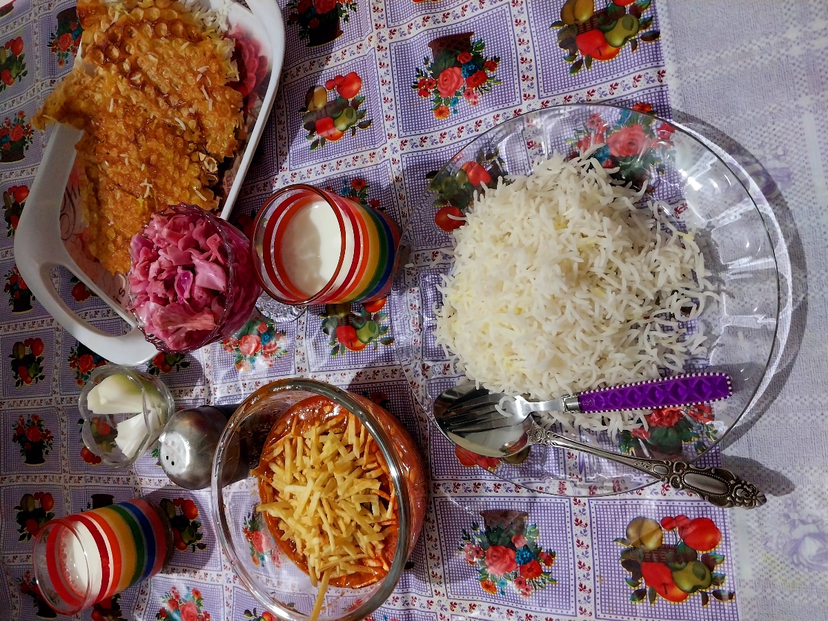 عکس خوشمزه هاتون که درست کردین و. بفرستید.تا ایده بگیریم از هم اسمشو هم. بگین
بحث متفرقه ممنوع🚫غذاها. و. دسرای روزانه ام که درست میکنید. میتونید. بزارین بزارین. تایپیک. موندگار باشه