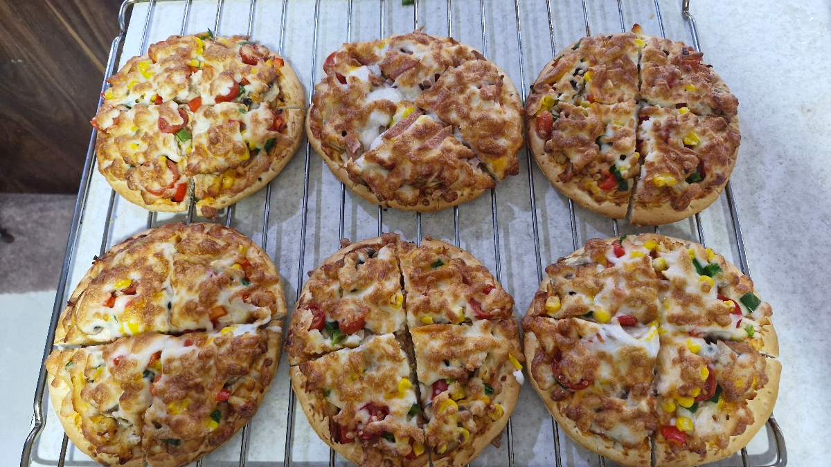 اینم لقمه گرم دوستای پسرم 