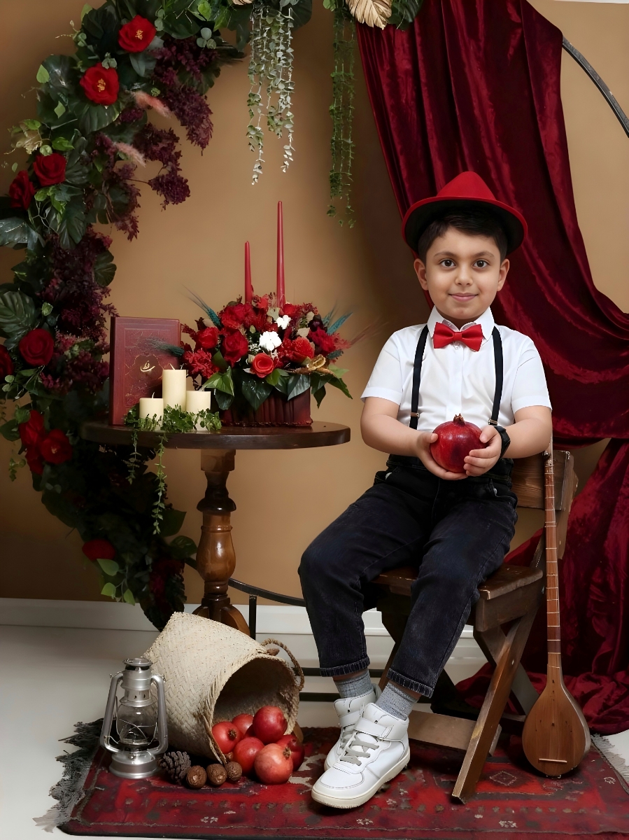 خانما بنظرتون عکسای پسرم مصنوعیه یا نه؟ خانما بنظرتون عکسای پسرم مصنوعیه یا نه؟