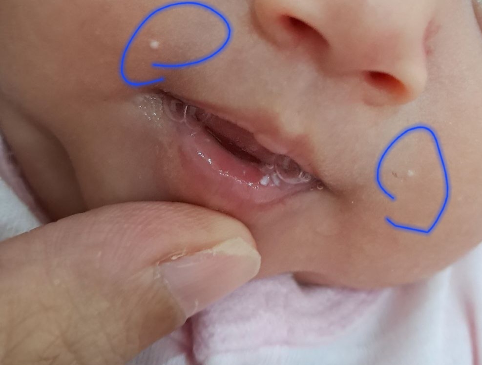 مامانای با تجربه بیاین بگین اینا چیه..؟؟ مامانای با تجربه بیاین بگین اینا چیه..؟؟