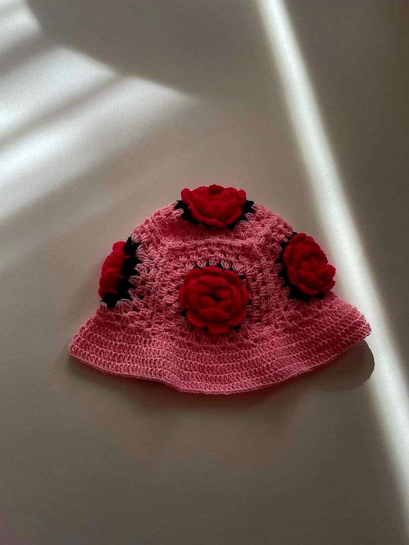 کلاه قلاب بافی از جایی خریدید راضی باشید؟ کلاه قلاب بافی از جایی خریدید راضی باشید؟