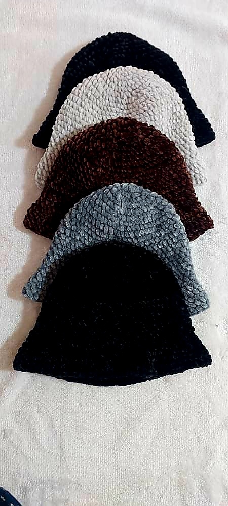 اینا با نخ مخمل هستن اینا با نخ مخمل هستن