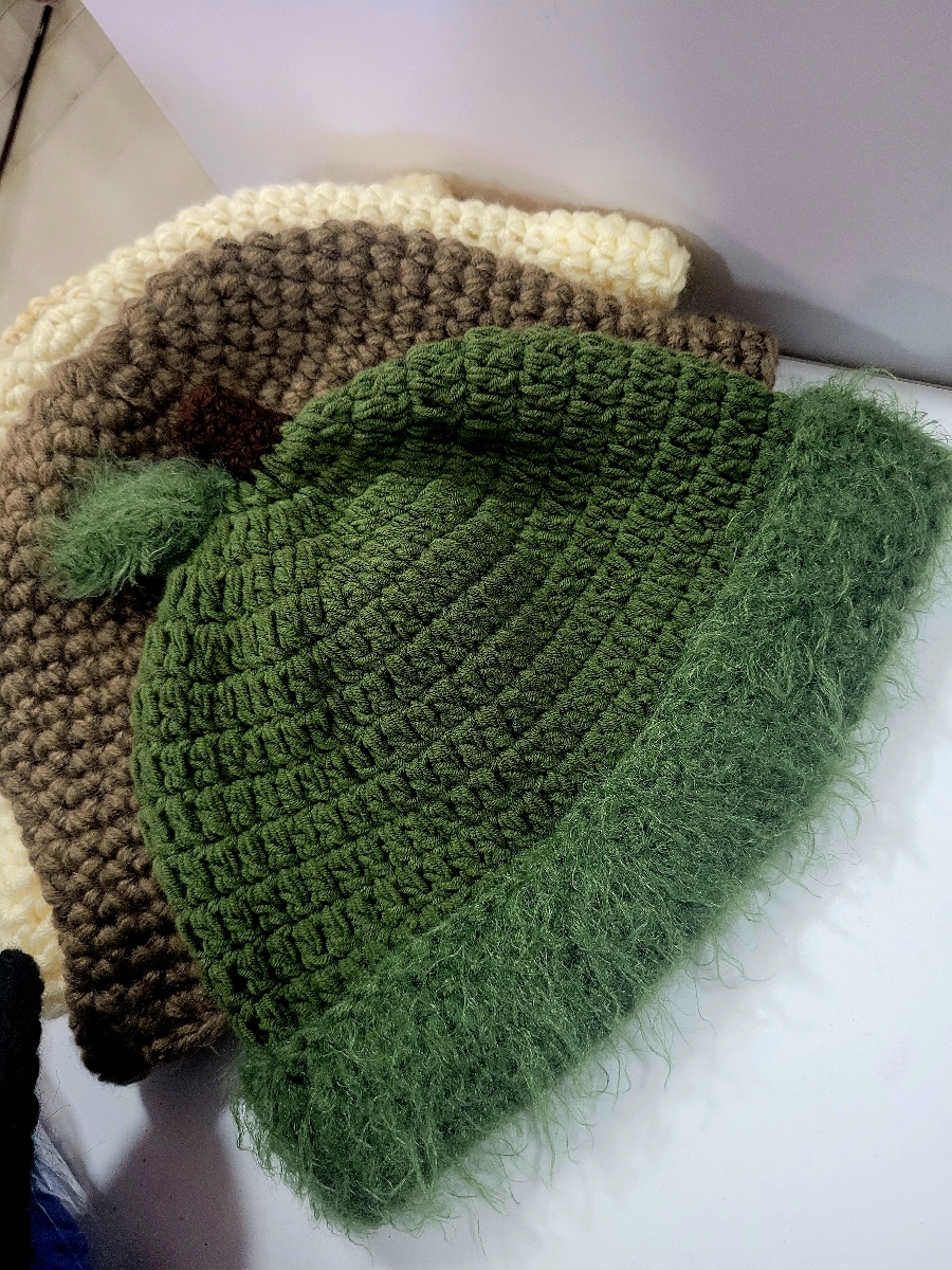 کلاه قلاب بافی از جایی خریدید راضی باشید؟ کلاه قلاب بافی از جایی خریدید راضی باشید؟