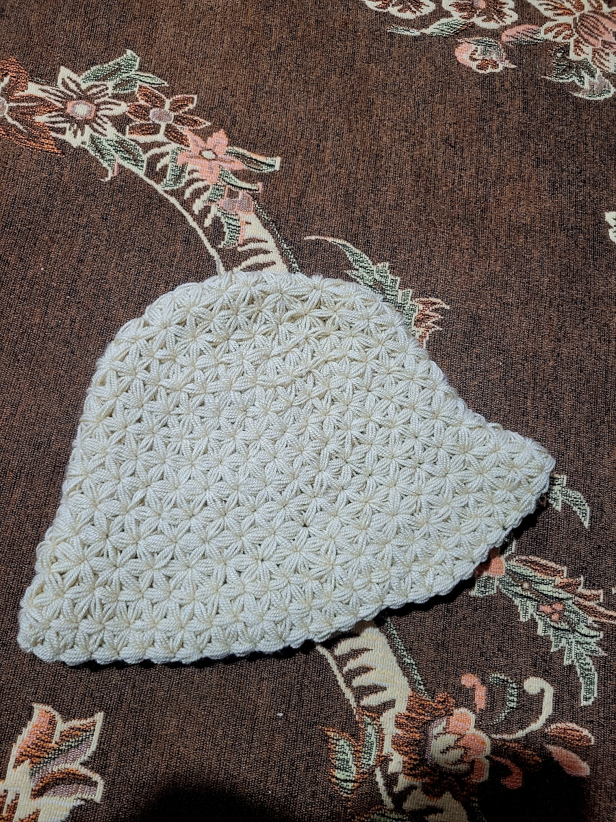 کلاه قلاب بافی از جایی خریدید راضی باشید؟ کلاه قلاب بافی از جایی خریدید راضی باشید؟