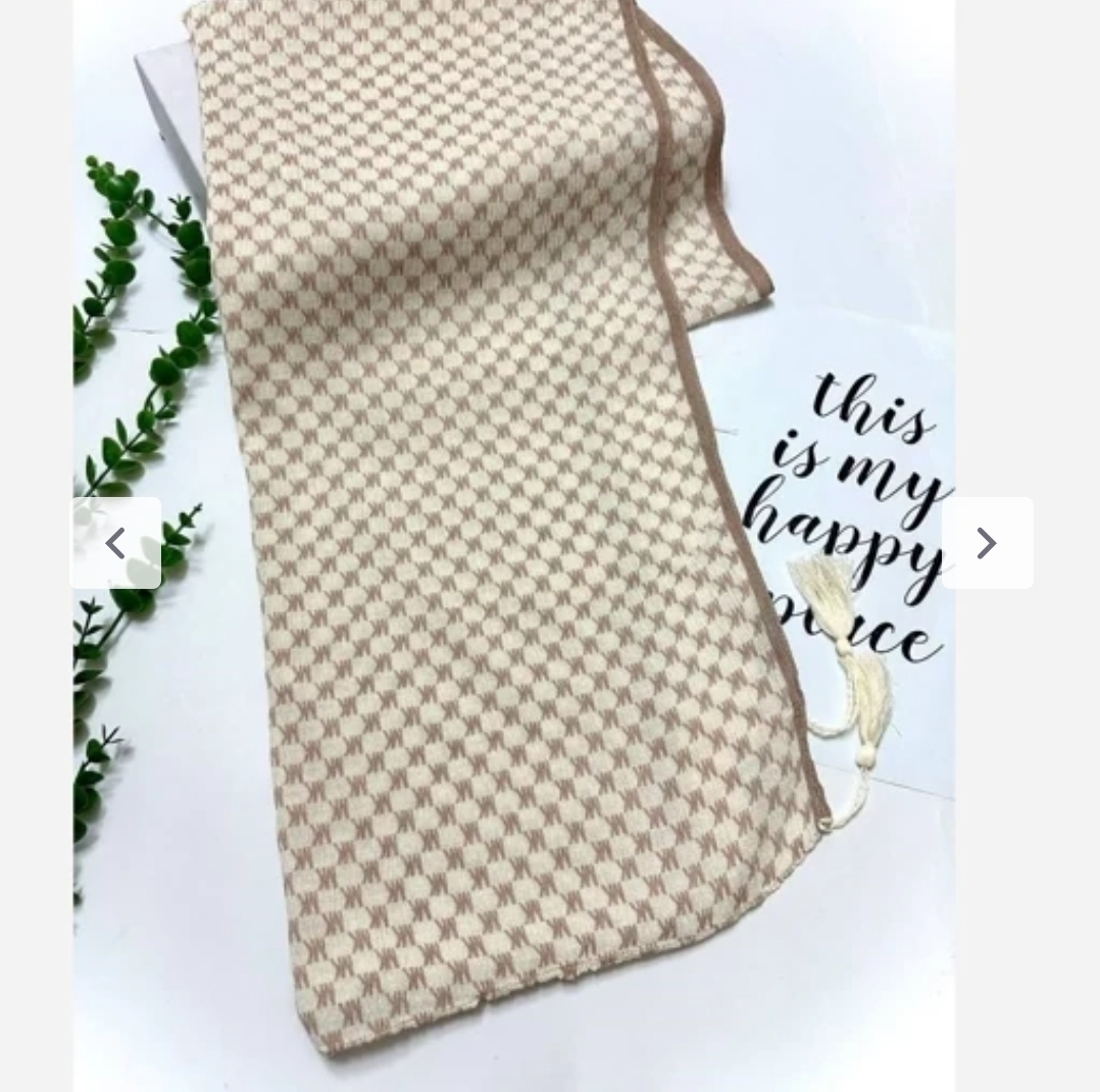 خانوما کدوم طرح این شال برشکا و پلیسه قشنگتره لایک کنید😘